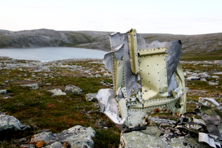 (4) Crash site via Kjell Sorensen